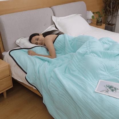 Temperature-Regulating Blanket - All-Season Comfort - Buy 1 Get 1 FREE